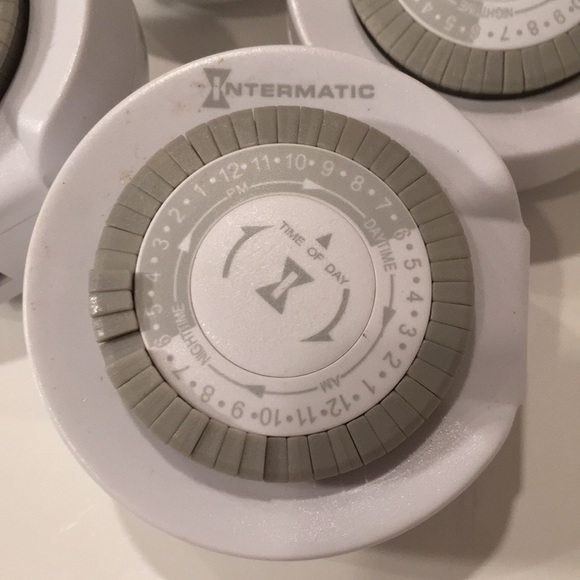 Lamp Timers - Intermatic bundle of 4 - Picture 2 of 6
